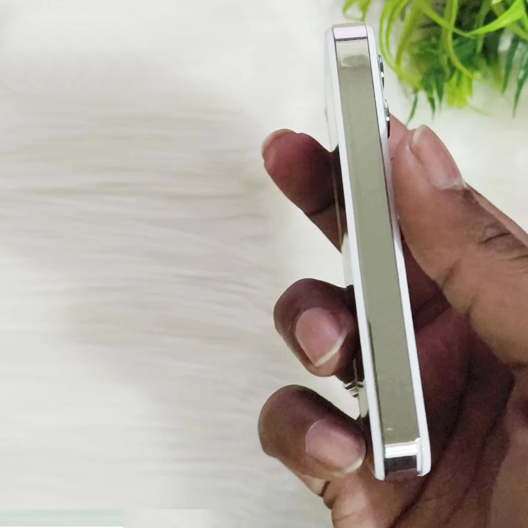 Maxtel Max-11 Mini Button Phone